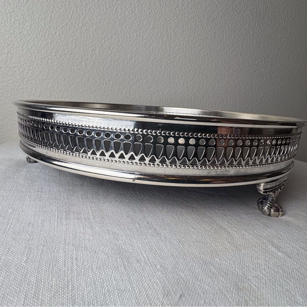 MCM Footed Bar / Vanity Tray - Silver Plate w/ Black Inset - XLNT Vintage Cond. - Picture 8 of 13